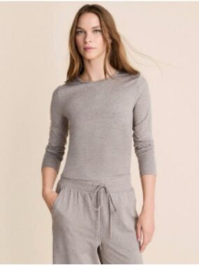Lou & Grey Heathered Light Gray Long Sleeve Crewneck Top